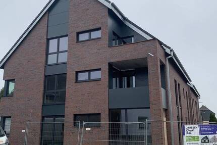 AUFZUG, Moderne DG-Wohnung mit Terrasse, als Seniorenwohnung 3 zimmer