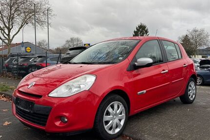 Renault Clio 157.620 km 2.890 &euro; Paderborn 33102