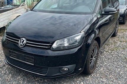 VW Touran 144.487 km 6.800 &euro; Leipzig 04129
