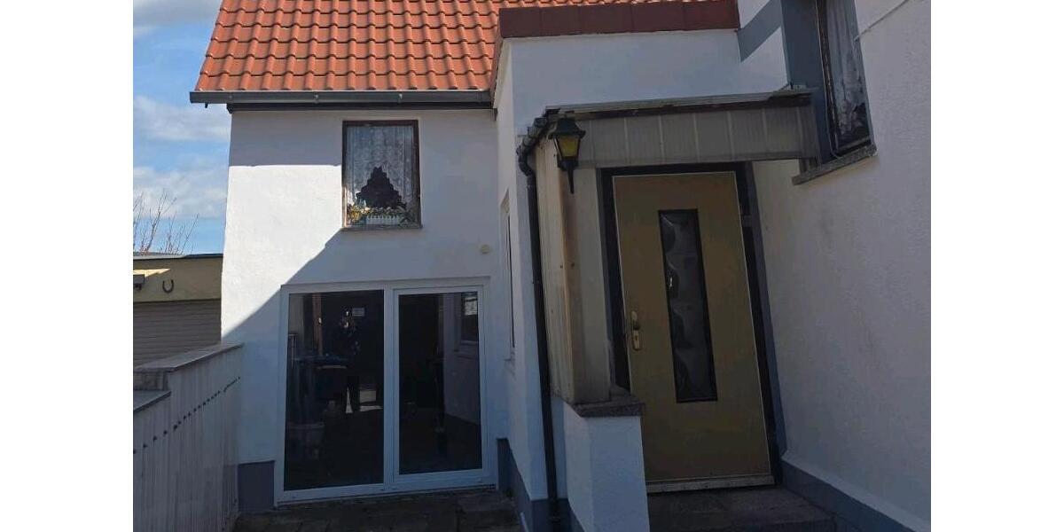 Doppelhaushälfte Seeland Frose - 4 Zimmer, 135 m&sup2;, 78.000&euro; | Angebot:27182513