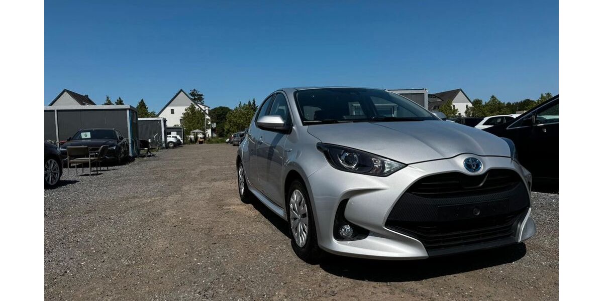 Toyota Yaris 137.680 km 12.899 &euro; Blankenfelde-Mahlow 15831