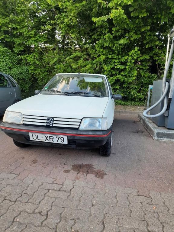 Peugeot 205 69.775 km 2.150 € Alveslohe 25486