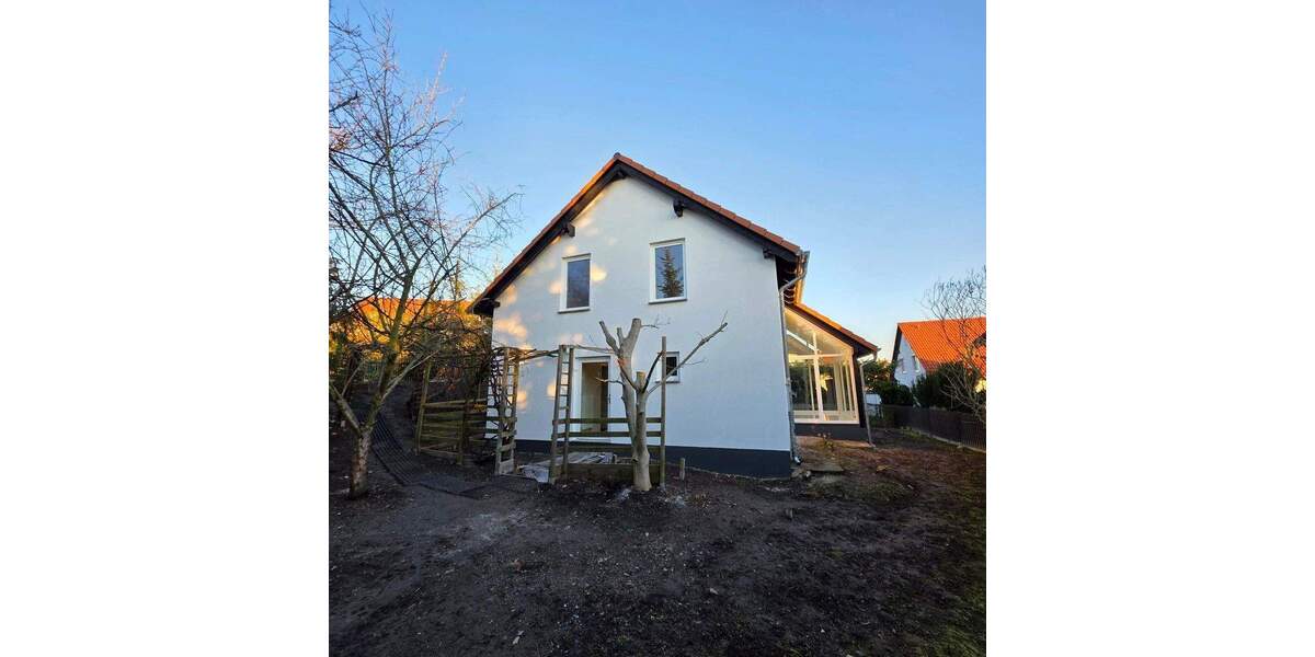 Einfamilienhaus Hohenmölsen - 5 Zimmer, 121 m&sup2;, 385.000&euro; | Angebot:25277430