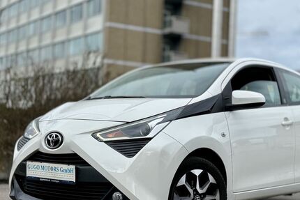 Toyota Aygo (X) 112.000 km 8.797 &euro; Reutlingen 72766