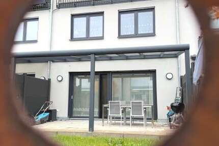 Haus zum Kaufen in Neu-Ulm 895.000 € 180 m² 6 zimmer