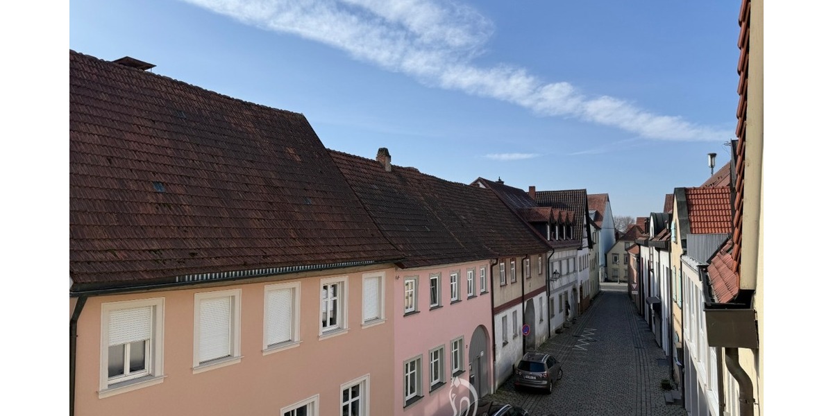 Renovierte 2,5-Zimmer-Wohnung mit Balkon, zentral und ruhig - Etagenwohnung Haßfurt | Angebot:25542190