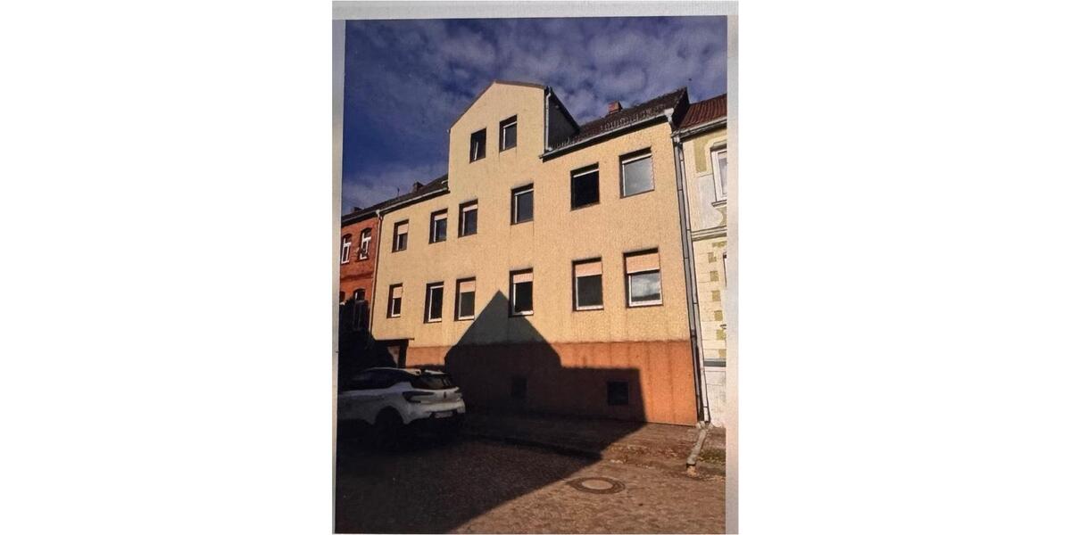 Nur 1 Std nach Berlin. Gr. Zweifamilienhaus zum Preis eines App. 8 zimmer