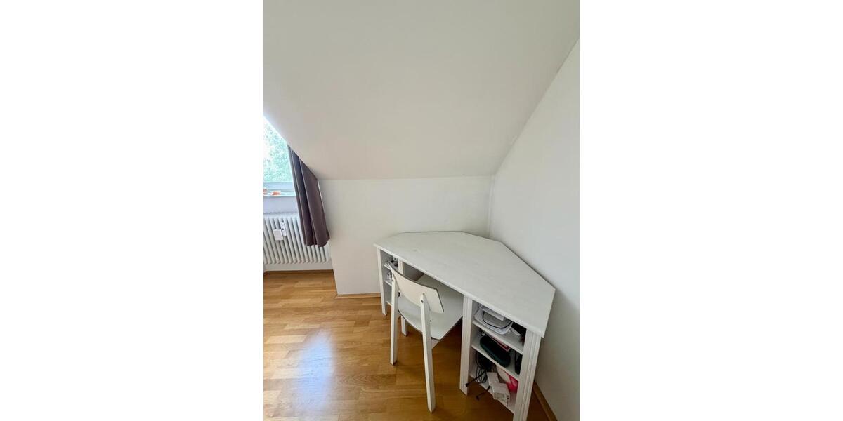 Dachgeschoßwohnung München Pasing-Obermenzing - 1 Zimmer, 15 m&sup2;, 720&euro; | Angebot:26658355