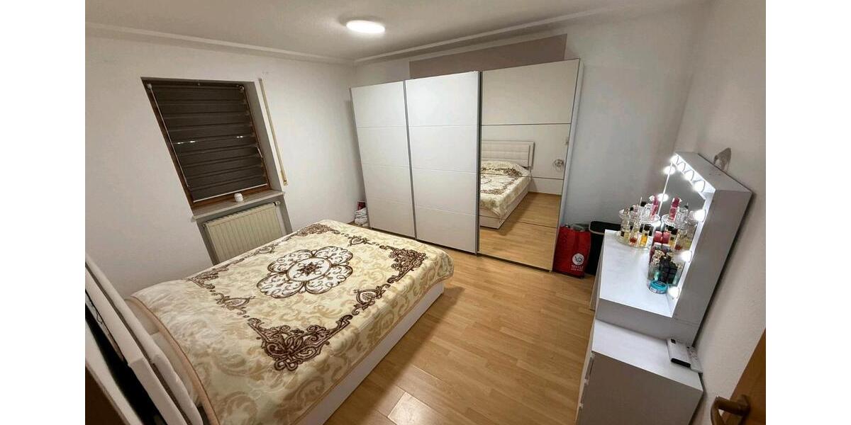 Etagenwohnung Bad Neustadt an der Saale - 2 Zimmer, 65 m&sup2;, 700&euro; | Angebot:25936863