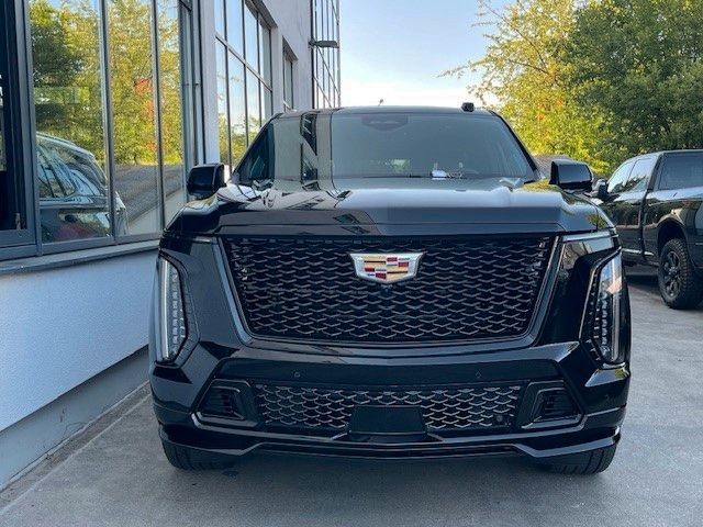 Cadillac Escalade 4.800 km 159.800 &euro; München 81677