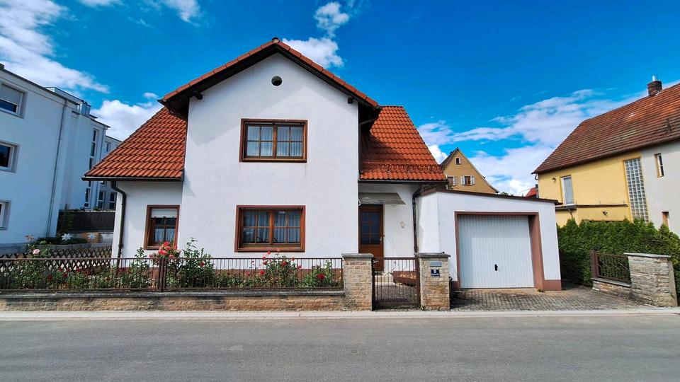 Einfamilienhaus Neuendettelsau - 6 Zimmer, 124 m&sup2;, 300.000&euro; | Angebot:26820734