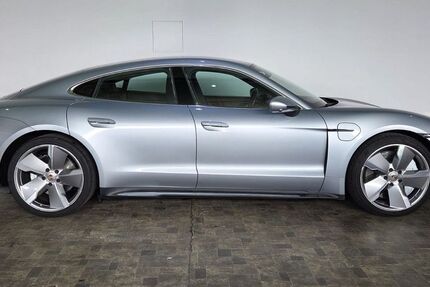 Porsche Taycan 27.000 km 61.890 &euro; Nümbrecht 51588