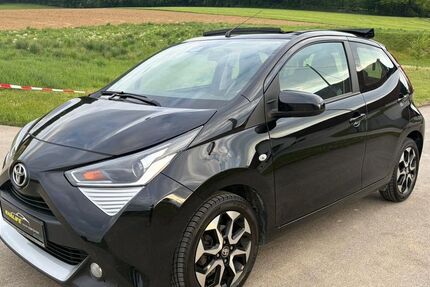 Toyota Aygo (X) 92.787 km 9.999 &euro; Winterbach bei Günzburg 89368