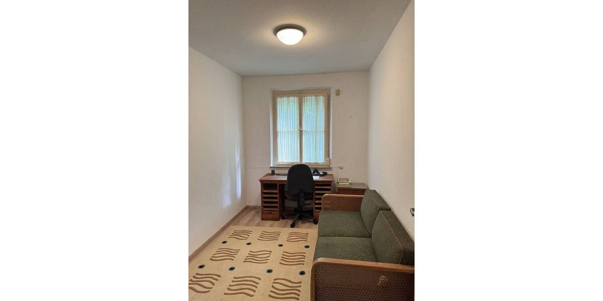 Einfamilienhaus Weisendorf / Oberlindach Oberlindach - 9 Zimmer, 205 m&sup2;, 1.595&euro; | Angebot:25672959
