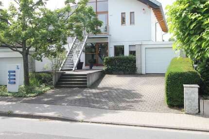 Wohnung Maintal - 3 Zimmer, 104 m&sup2;, 1.300&euro; | Angebot:26998452
