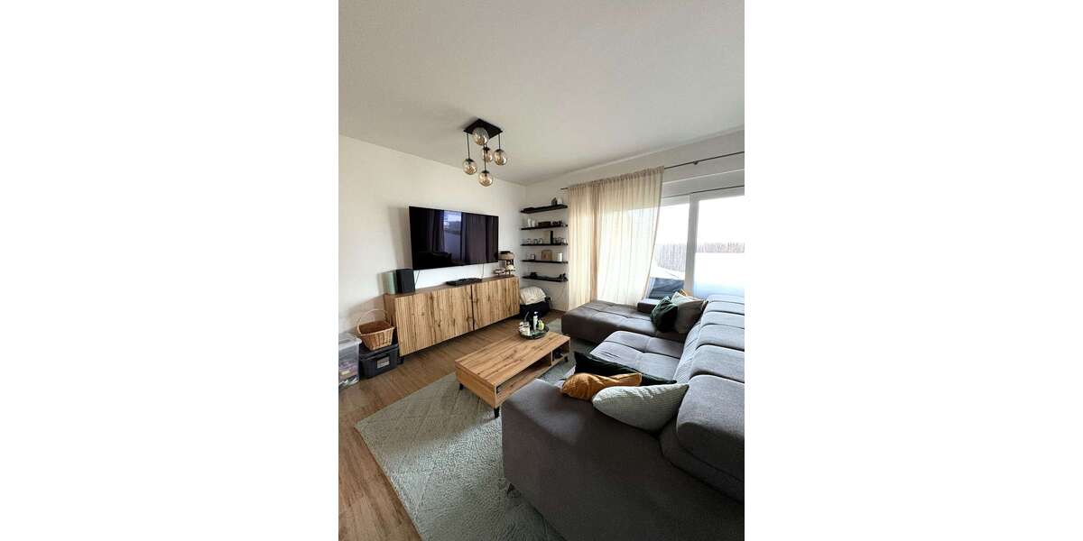 Etagenwohnung Metzingen - 2 Zimmer, 74 m&sup2;, 990&euro; | Angebot:25357136