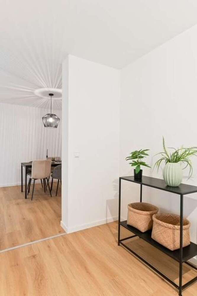 Wohnung zum Kaufen in Stuttgart 355.000 € 77 m²