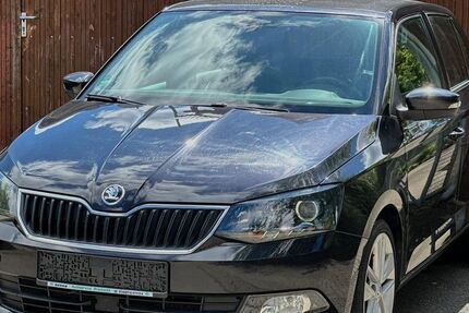 Skoda Fabia 147.218 km 8.690 &euro; Traunwalchen 83374