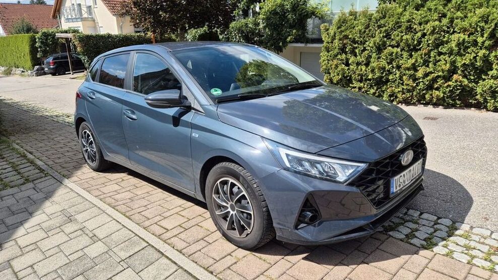 i20