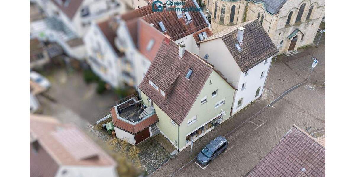 Mehrfamilienhaus, Wohnhaus Stuttgart Degerloch - 4 Zimmer, 145 m&sup2;, 599.000&euro; | Angebot:25471100