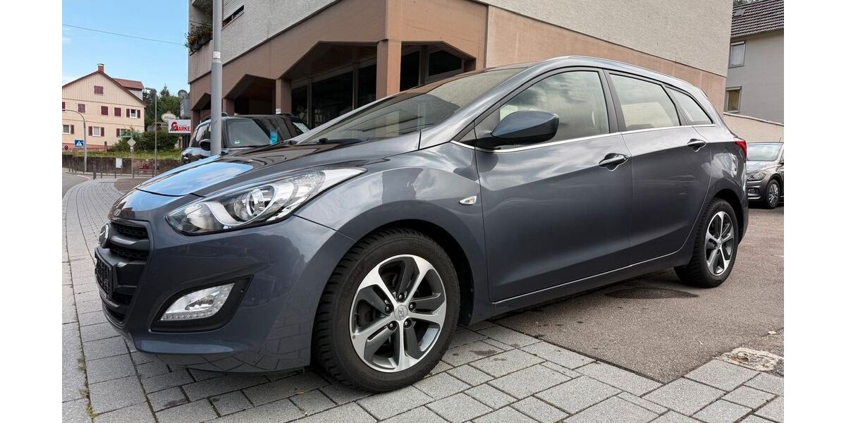 Hyundai i30 181.570 km 5.699 &euro; Bad Wildbad 75323