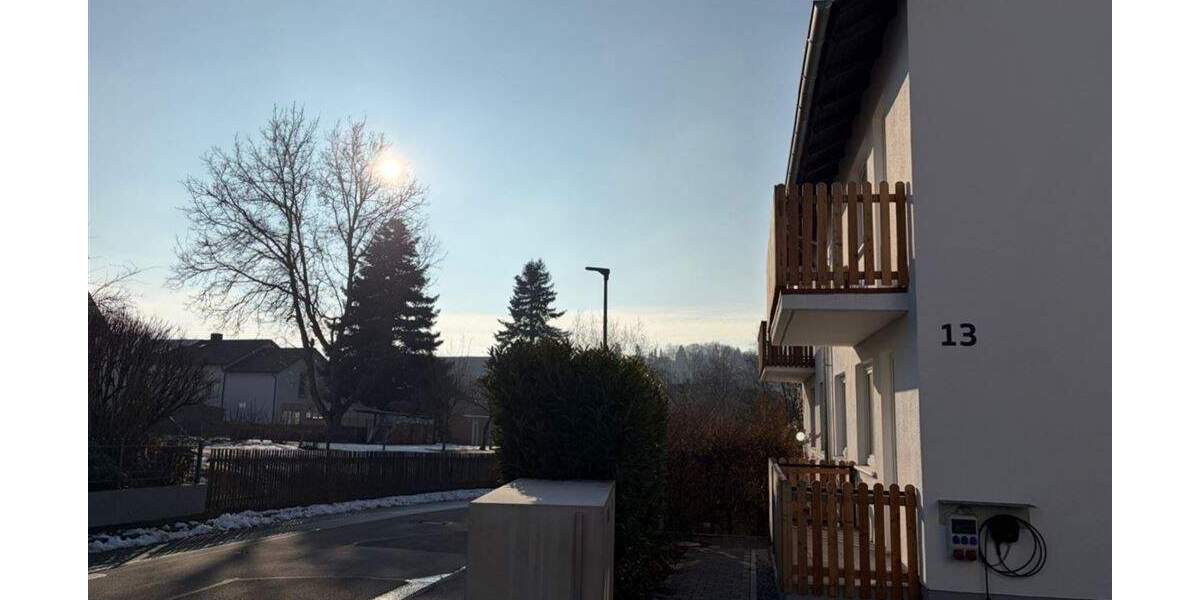 Doppelhaushälfte Landshut Achdorf - 6 Zimmer, 137 m&sup2;, 1.830&euro; | Angebot:25107172