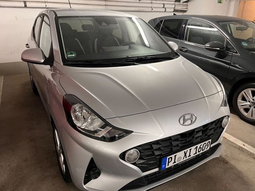 i10