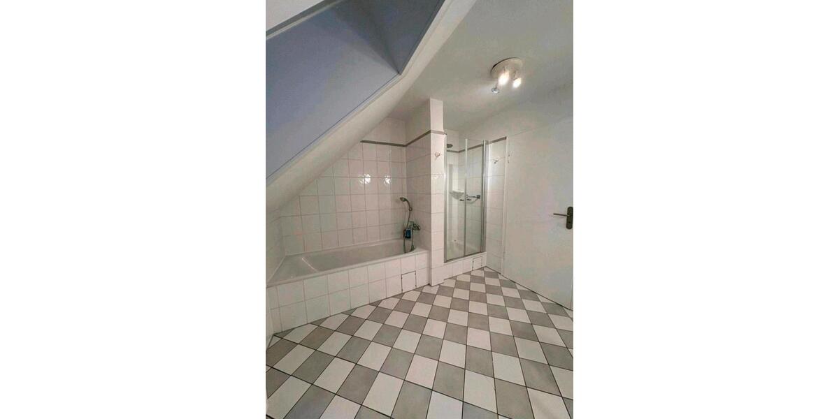 WG Zimmer in 3 Parteien WG 52m2 Jembke mit Garten zimmer