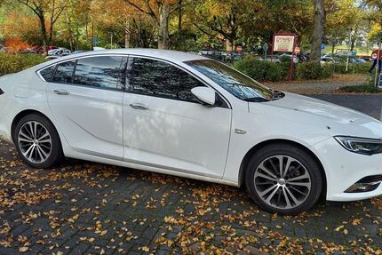 Opel Insignia 95.000 km 15.900 € Nidderau 61130