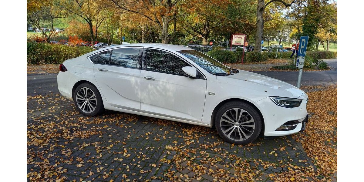 Opel Insignia 95.000 km 15.900 € Nidderau 61130