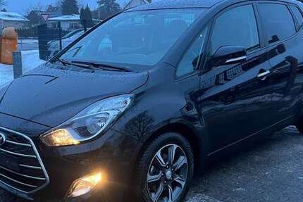 Hyundai iX20 76.076 km 8.490 &euro; Berlin 12353