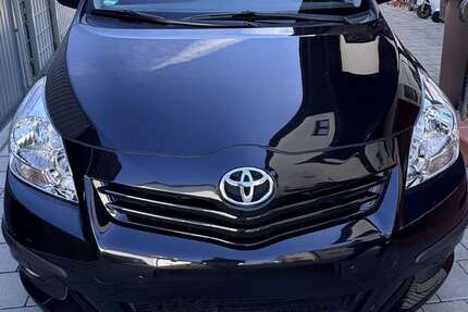 Toyota Verso 92.500 km 9.700 &euro; Oberschleißheim 85764
