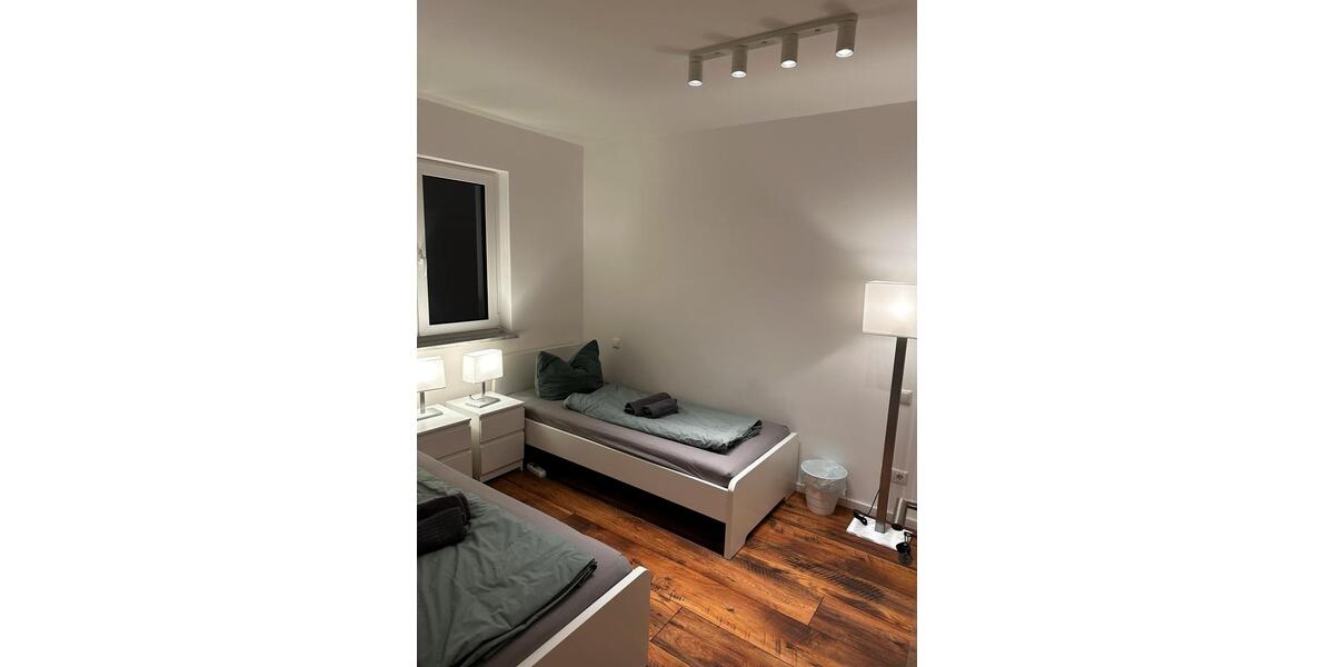 Etagenwohnung Hausham - 12 Zimmer, 80 m&sup2;, 30&euro; | Angebot:26317534