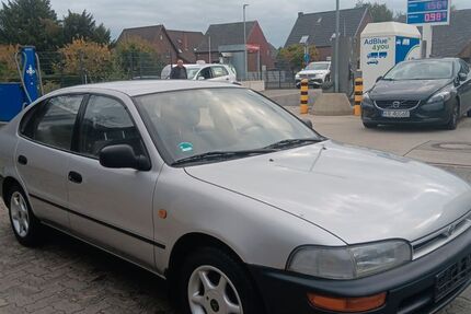 Toyota Corolla 102.000 km 2.999 € Düsseldorf 40233