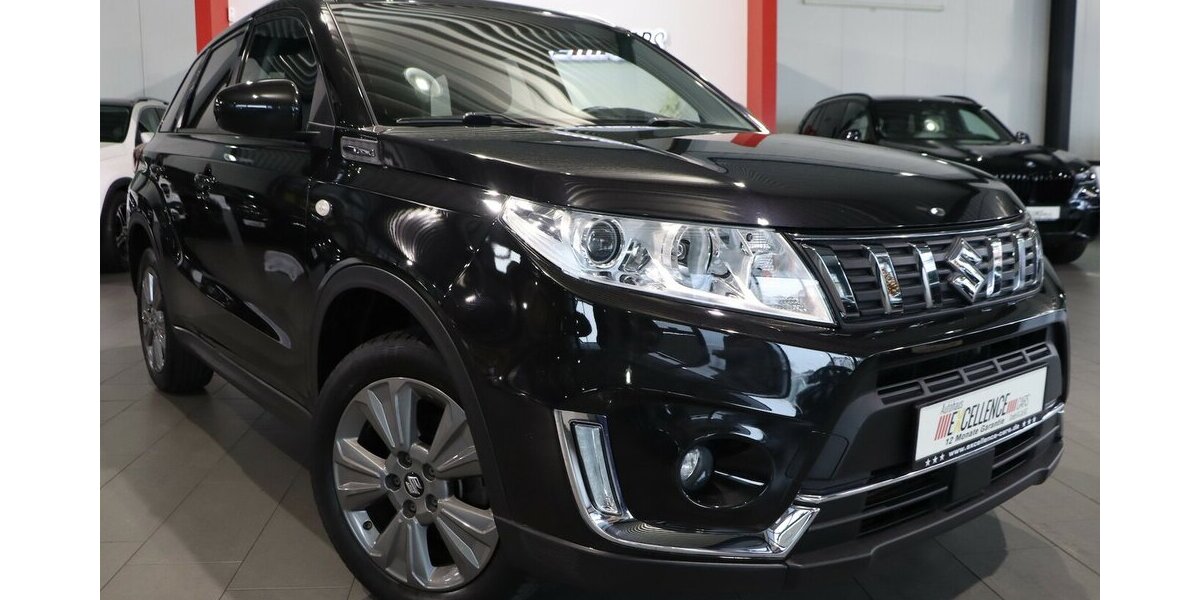 Suzuki Vitara 1.0 CLUB / NAVI+KAMERA, KLIMAAUTOMATIK 62.000 km 12.777 &euro; Hamm 59077