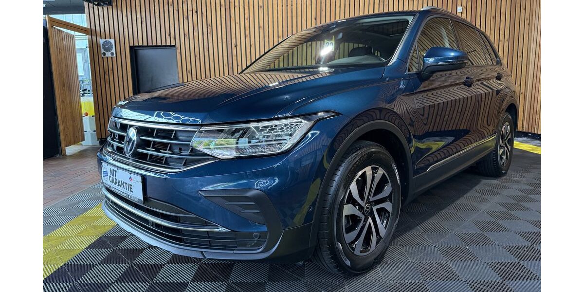 VW Tiguan 76.613 km 25.900 &euro; Leer 26789