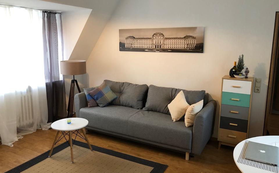 Komplett möblierte und ausgestattete Zweizimmerwohnung Altstadt 2 zimmer