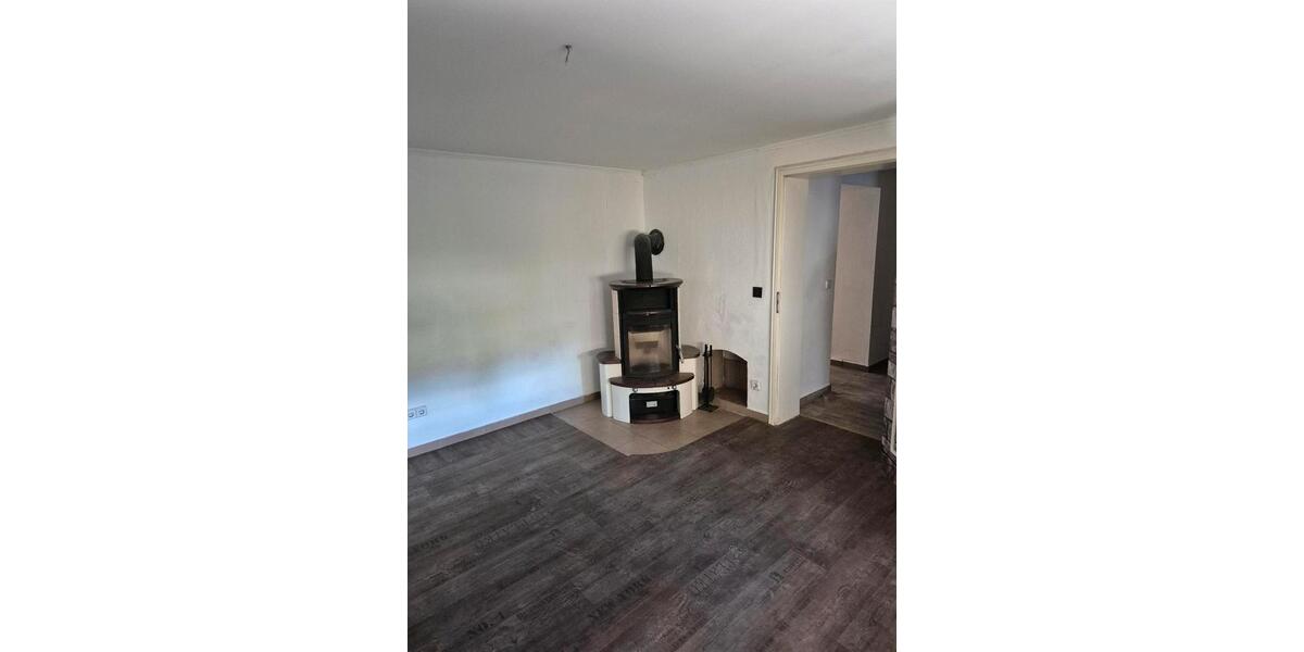 Einfamilienhaus Lieberose - 6 Zimmer, 150 m&sup2;, 140.000&euro; | Angebot:27194148