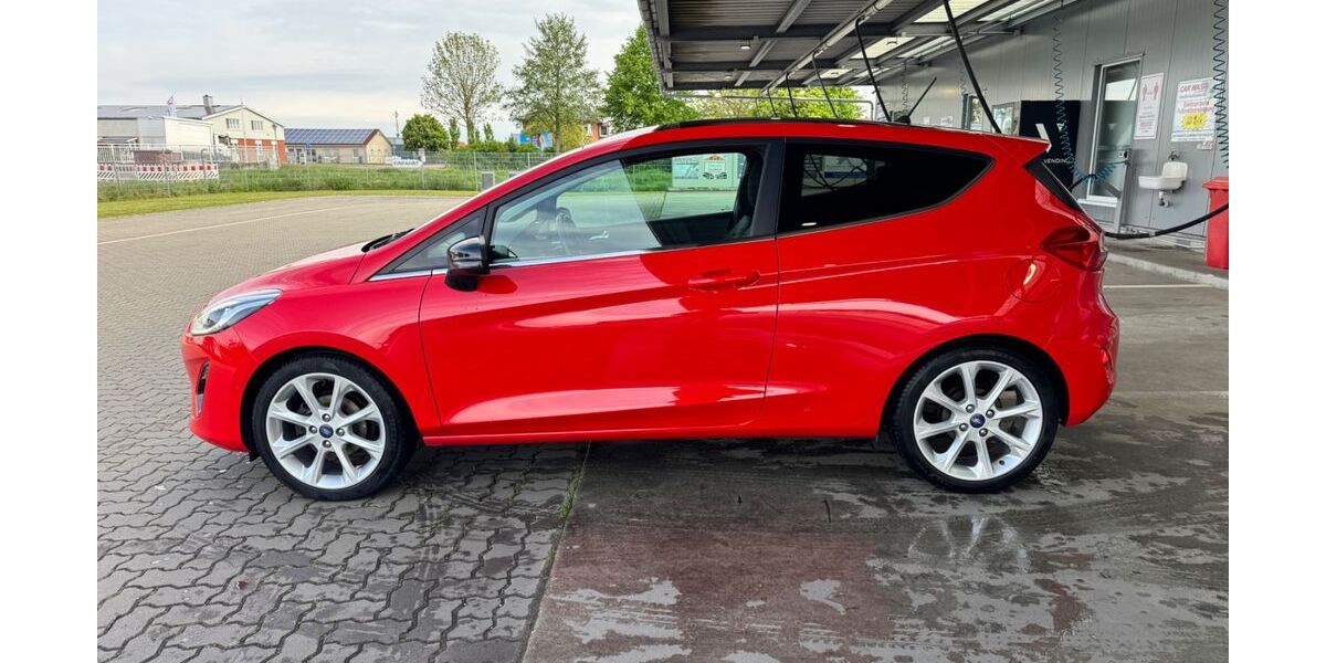 Ford Fiesta 182.000 km 3.950 &euro; Stade 21680