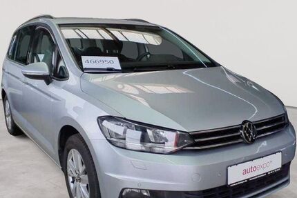 VW Touran 114.293 km 23.489 &euro; Fernwald-Steinbach 35463