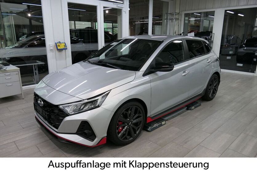 i20