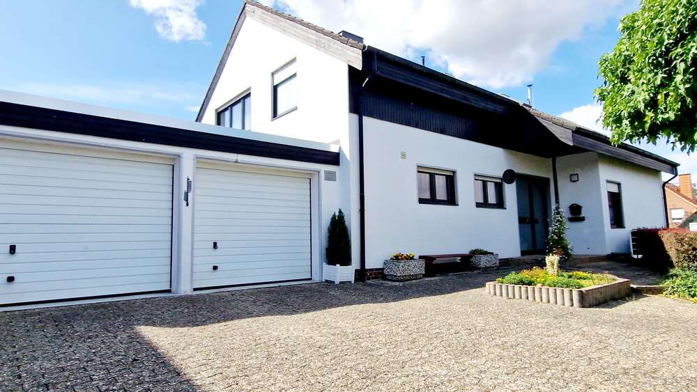 Einfamilienhaus Rodenberg - 9 Zimmer, 225 m&sup2;, 439.000&euro; | Angebot:26871559
