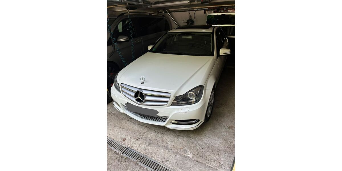 Mercedes-Benz C 220 150.000 km 10.500 &euro; Tiefenbronn 75233