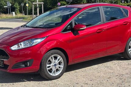 Ford Fiesta 53.000 km 7.399 &euro; Marktredwitz 95615