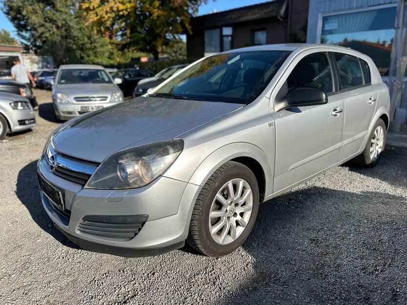 Opel Astra 127.091 km 2.995 € Hamburg 22147