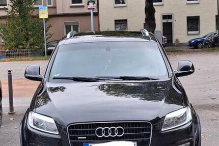 Audi Q7 303.000 km 8.900 € Bochum 44791