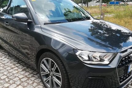 Audi A1 53.000 km 17.500 € Berlin 13587