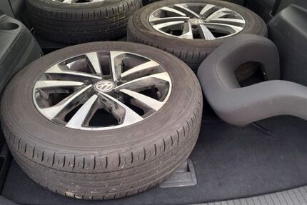 VW Touran 118.000 km 20.900 &euro; Föhren 54343