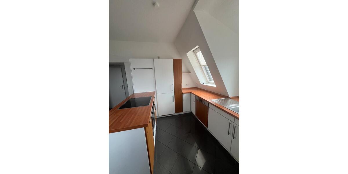 Etagenwohnung Flensburg - 3 Zimmer, 85 m&sup2;, 809&euro; | Angebot:26094605