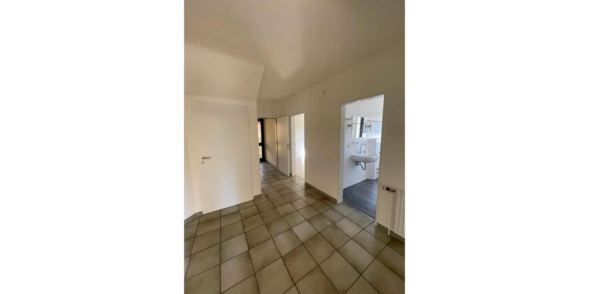 Erdgeschoßwohnung Mölln - 3.5 Zimmer, 110 m&sup2;, 1.150&euro; | Angebot:26395591